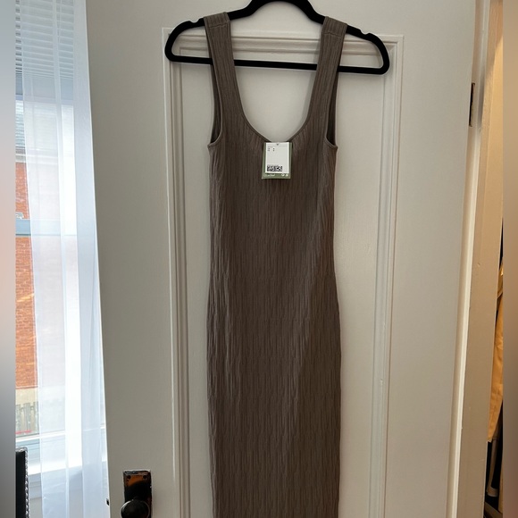 H&M 2-piece set NWT. Knit dress with bolero. Size S. Taupe colour. - Picture 2 of 8